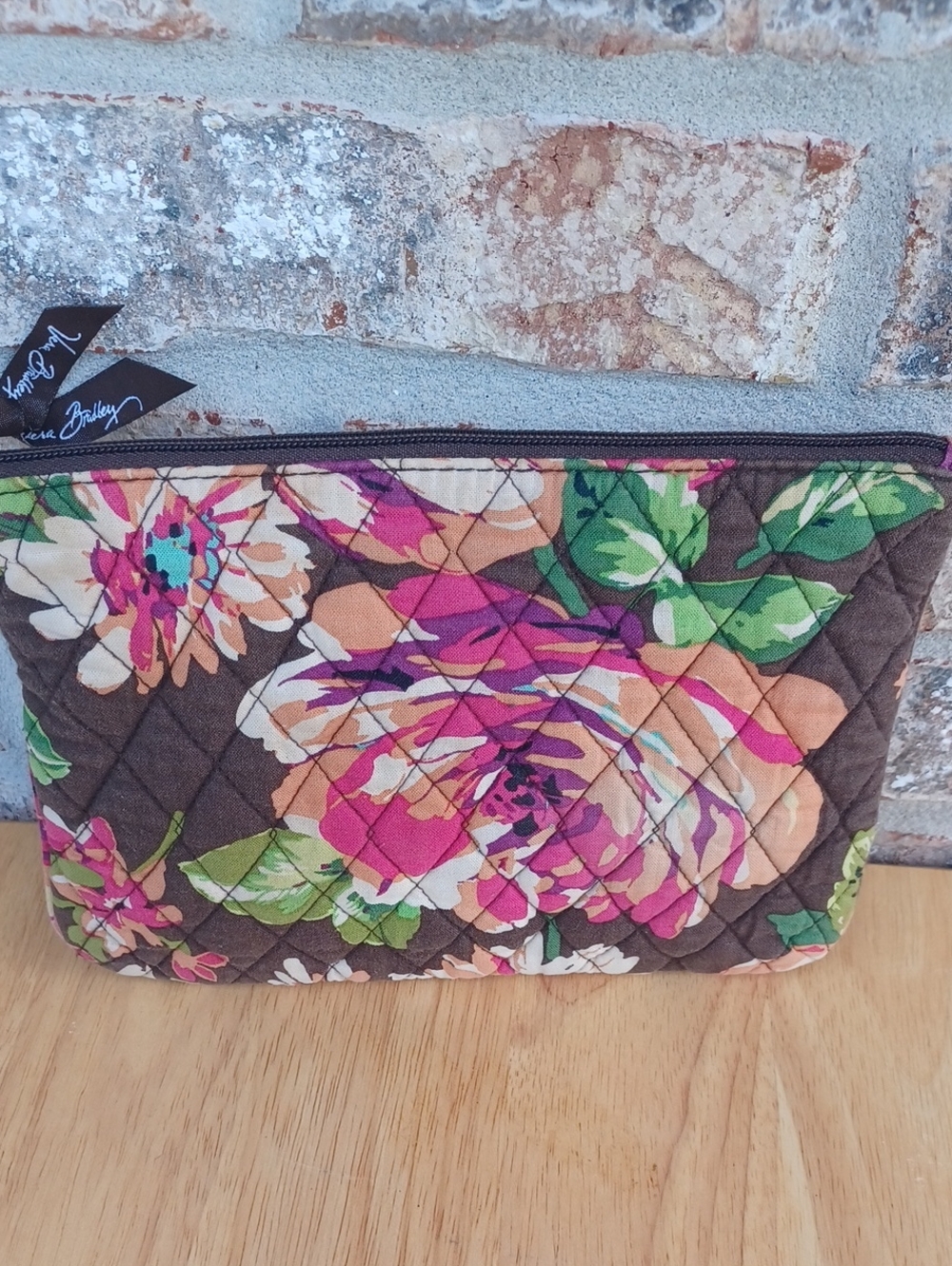LOT OF 5 - Vera Bradley, Dooney & Bourke & Betsey Johnson Wallets / Cases - Picture 17 of 17